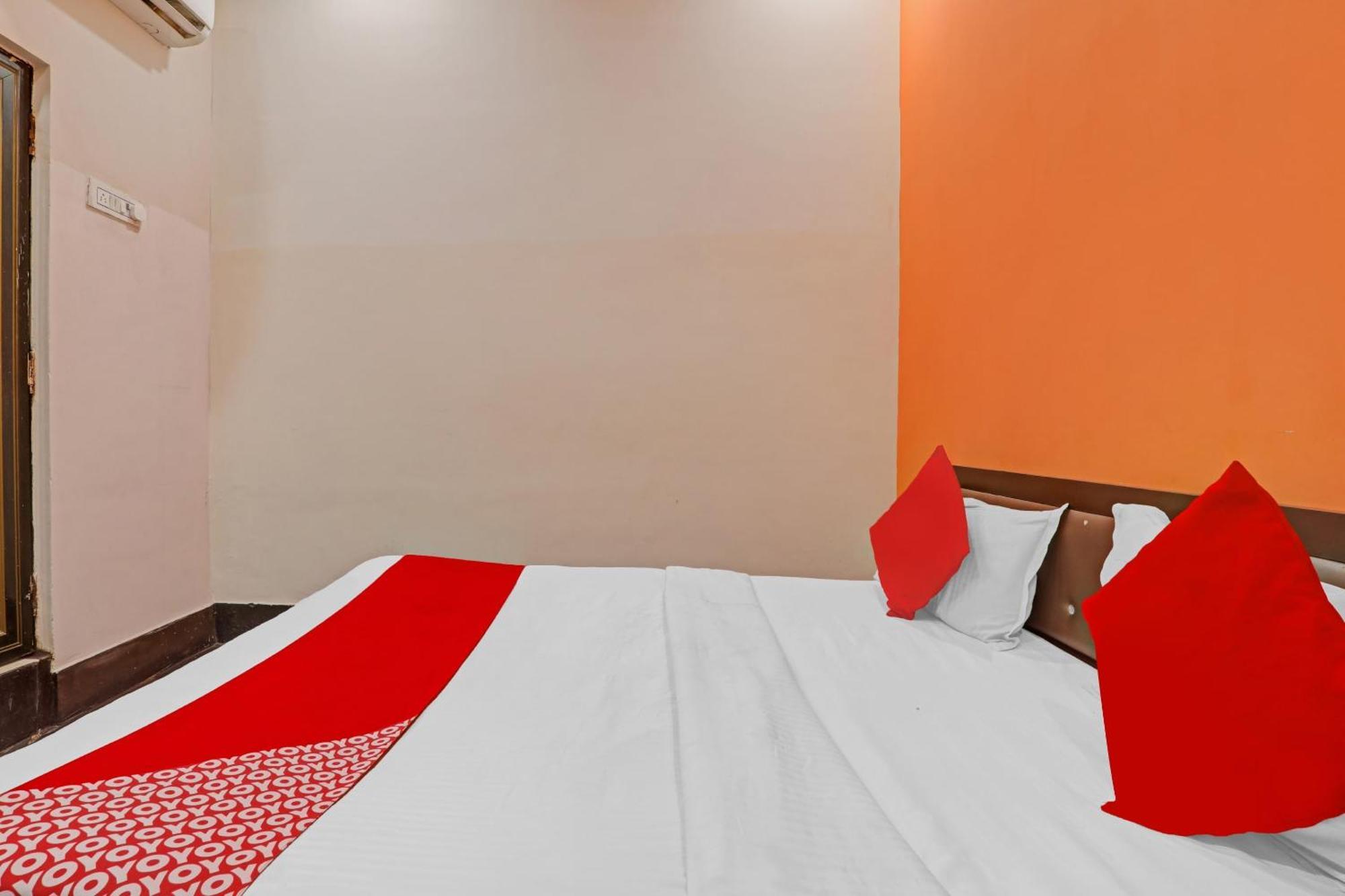 Hotel O New Pacifica Grand Near Phoenix United Lucknow Bagian luar foto